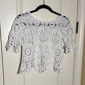 Chic White Crochet Crop Top